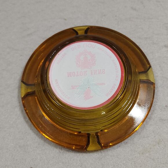 HAROLD'S CLUB Or Bust! Reno Advert Round Ruffled Pedestal Amber Glass Ashtray - Picture 5 of 7